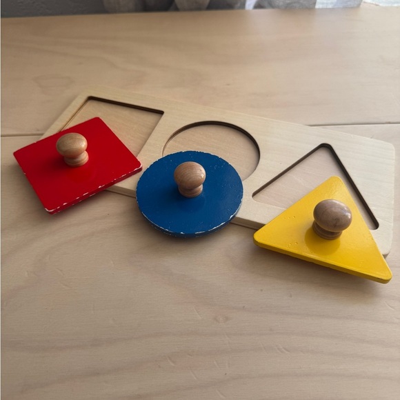 Colorful Wooden Shape Sorting Puzzle for Kids - Picture 2 of 2